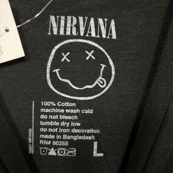 Nirvana Grunge Band Live Tshirt size Large - Picture 4 of 4